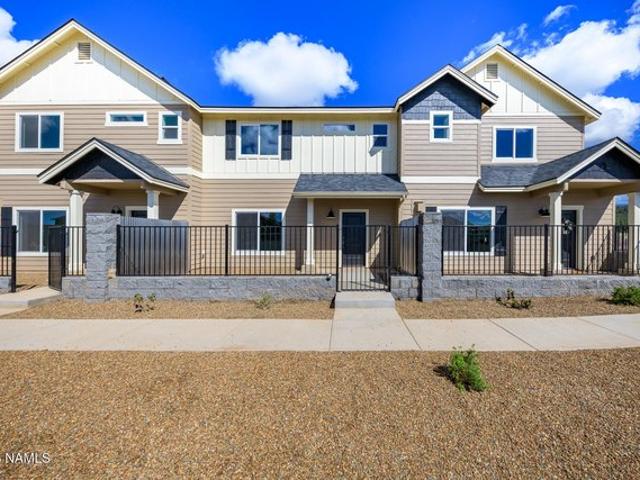 Townhouse for sale in Bellemont, Arizona