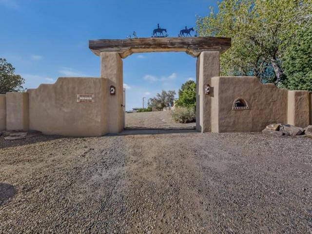 House for sale in New Mexico