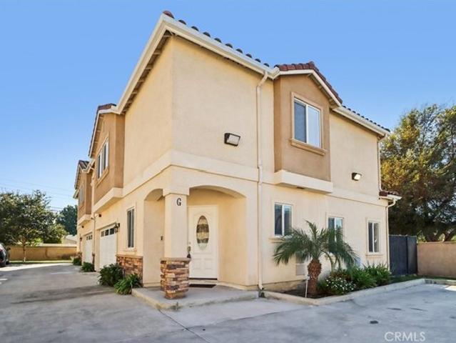 Townhouse for sale in Downey, California