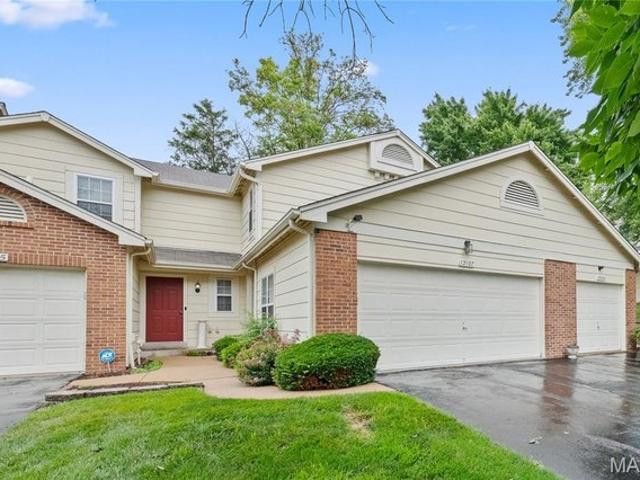 Condo for sale in Maryland Heights, Missouri