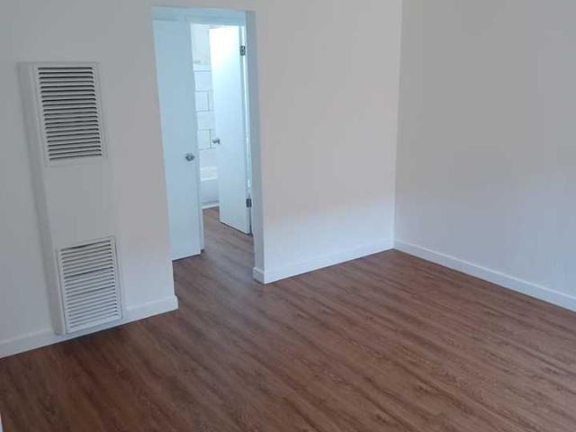 Apartment for rent in Mabury Park, Santa Ana