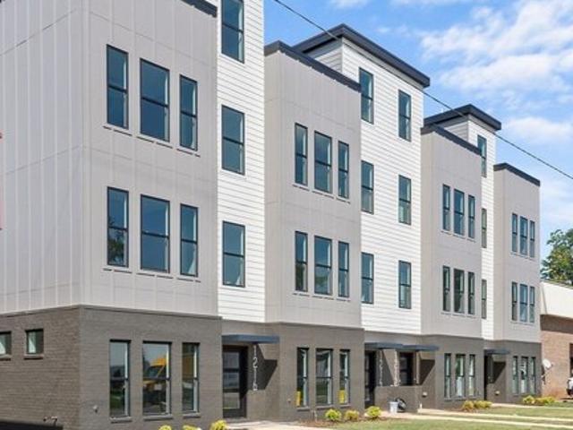 Townhouse for sale in Ingleside Village, Tuscaloosa