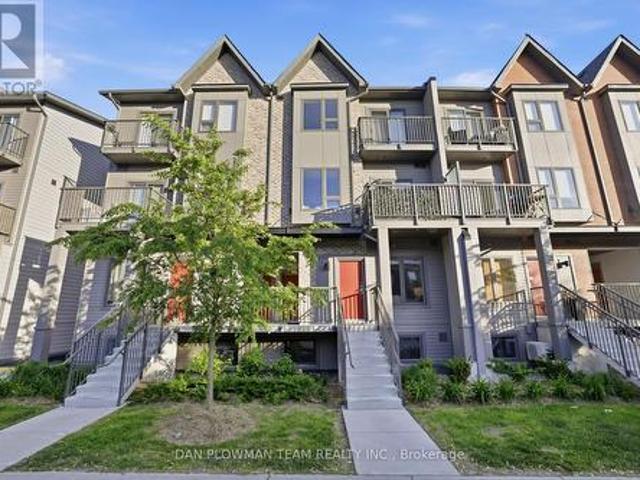 Townhouse for sale in Durham, Ontario