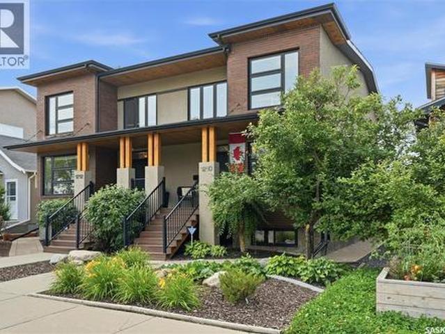 House for sale in Saskatoon, Saskatchewan
