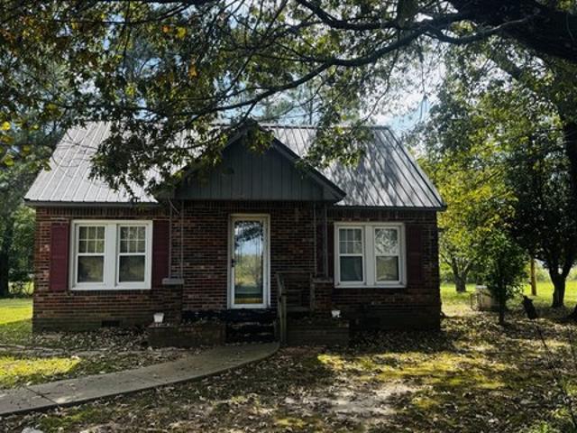 House for sale in Burns, Middle Tennessee
