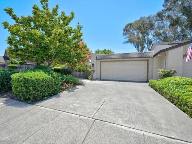 Townhouse for sale in Solano, California