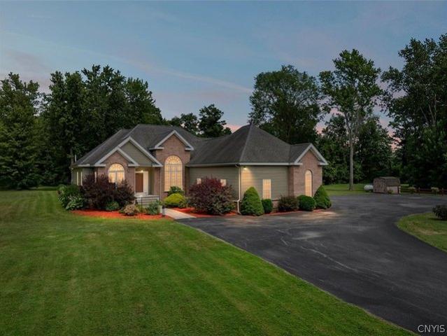 House for sale in Oneida, New York