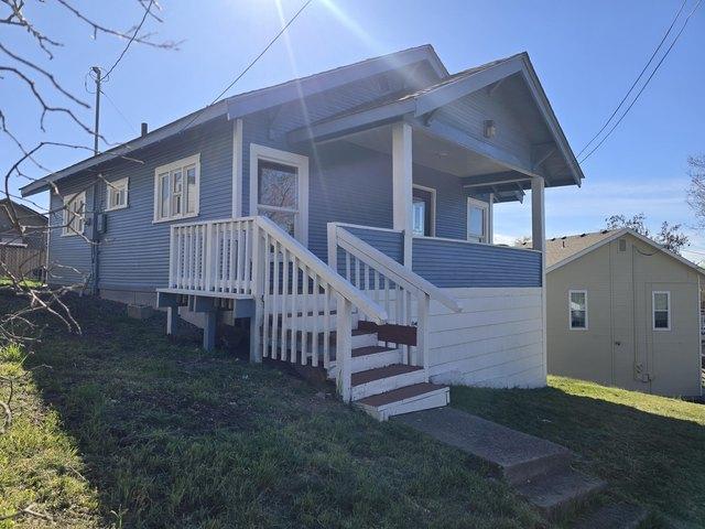House for sale in Oregonia