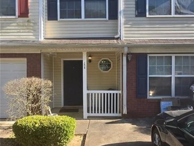 Townhouse for sale in Union City, Georgia