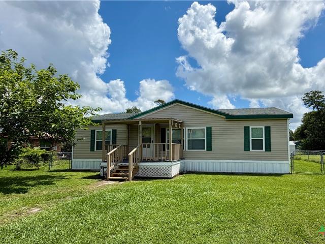 House for sale in Edna, Texas
