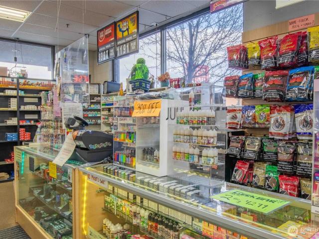 Commercial for sale in Wenatchee, Washington
