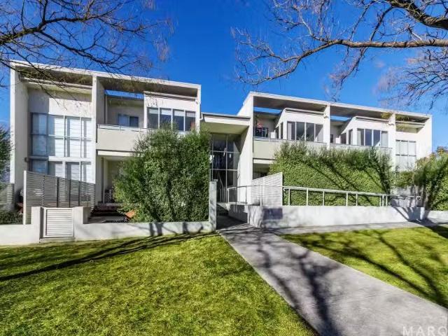 Apartment for rent in Dickson, North Canberra