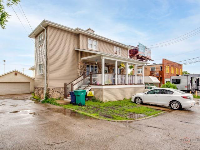 House for sale in Glen Ellyn, Illinois