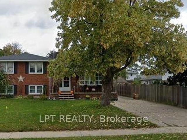 House for sale in Brights Grove, Ontario