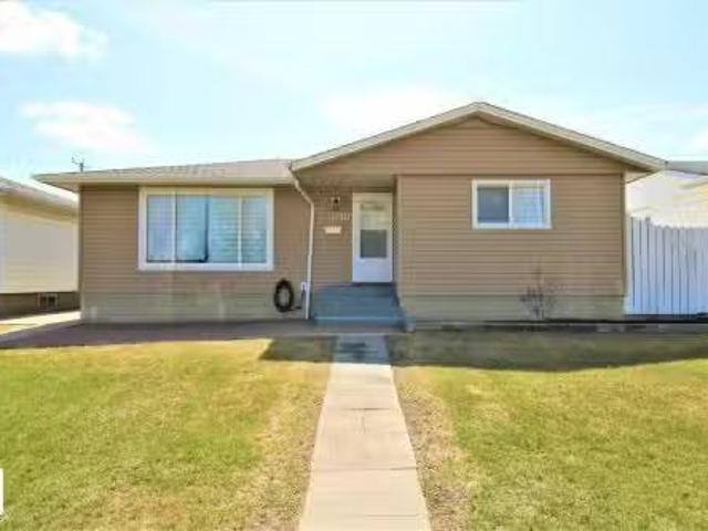 House for sale in Wedgewood, Alberta