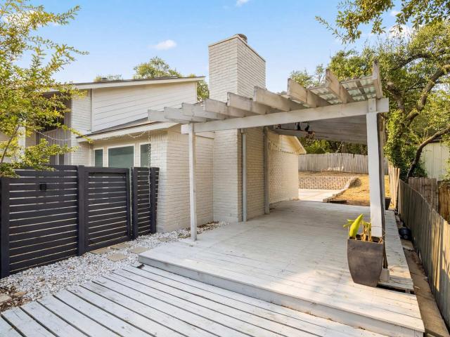 Property for sale in Live Oak, Texas