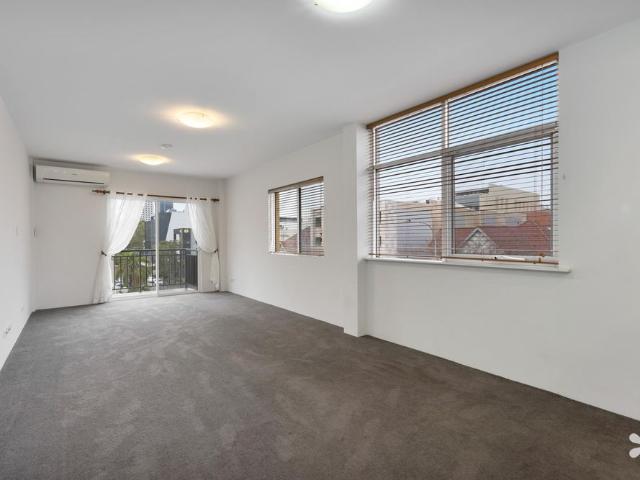 Apartment for rent in Cockburn, Western Australia
