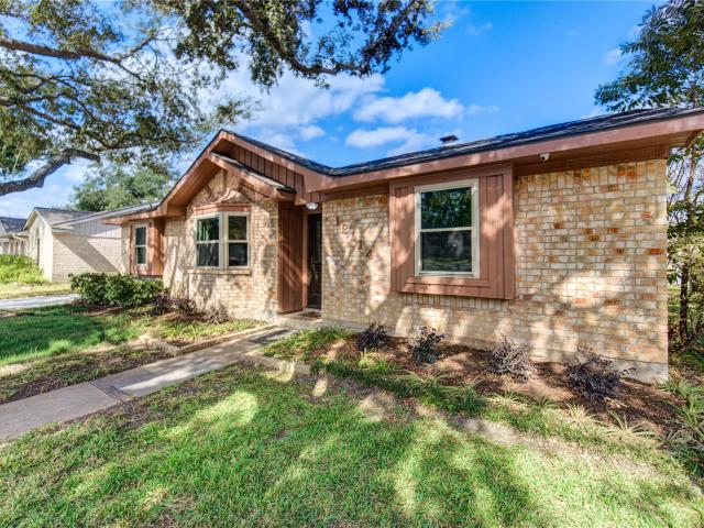 House for sale in Meadows Place, Texas