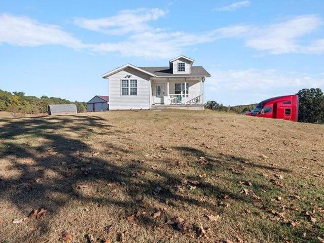 Farm for sale in Ava, Douglas County