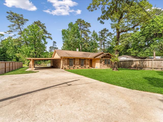 House for sale in Pinehurst, Texas