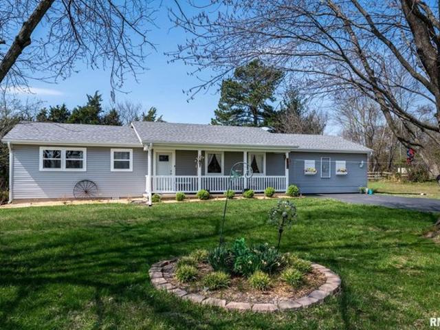 House for sale in Pittsburg, Illinois