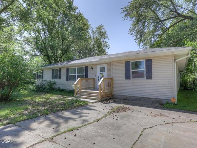 House for sale in Lamar, Barton County