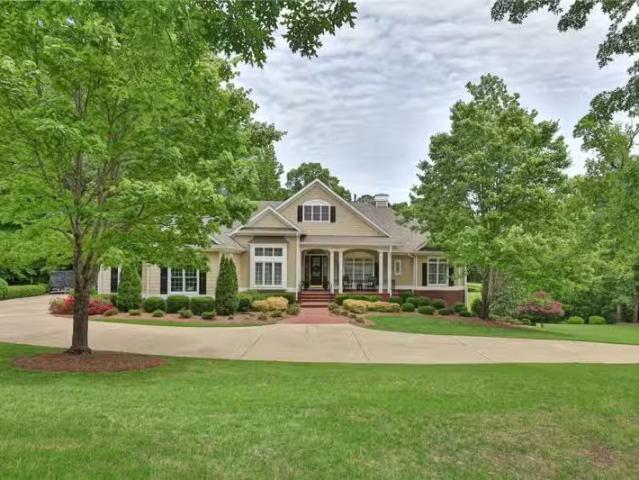 House for sale in Auburn