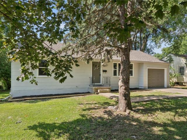 House for sale in Gladstone, Missouri
