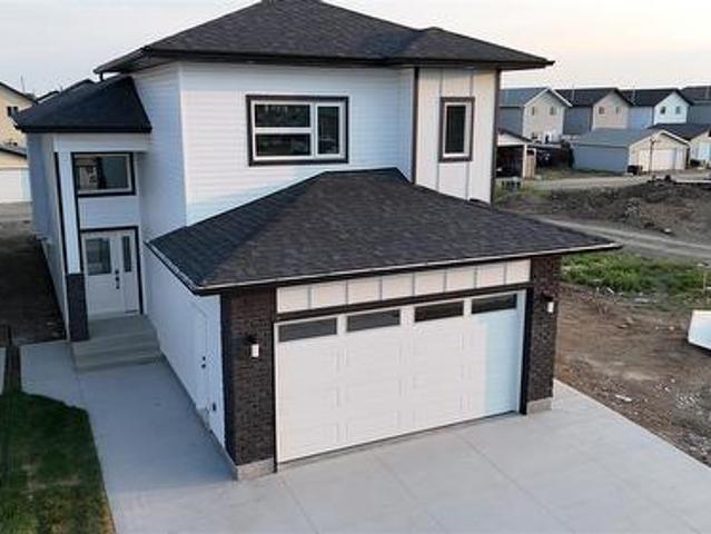 House for sale in Saskatoon, Saskatchewan