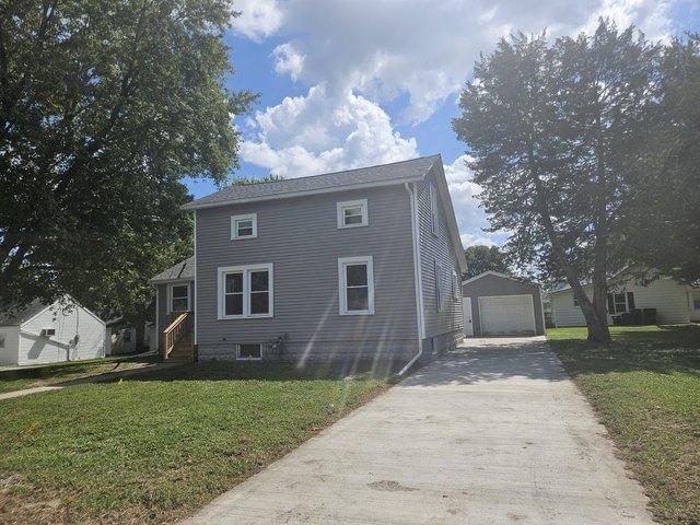 House for sale in Whiteside, Illinois