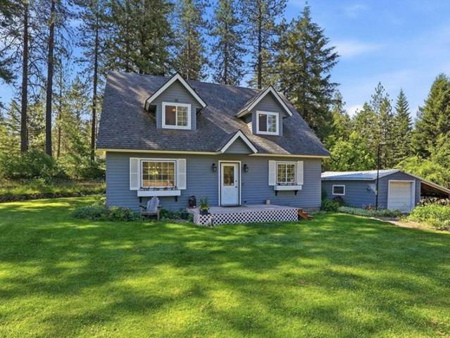 House for sale in Chattaroy, Washington