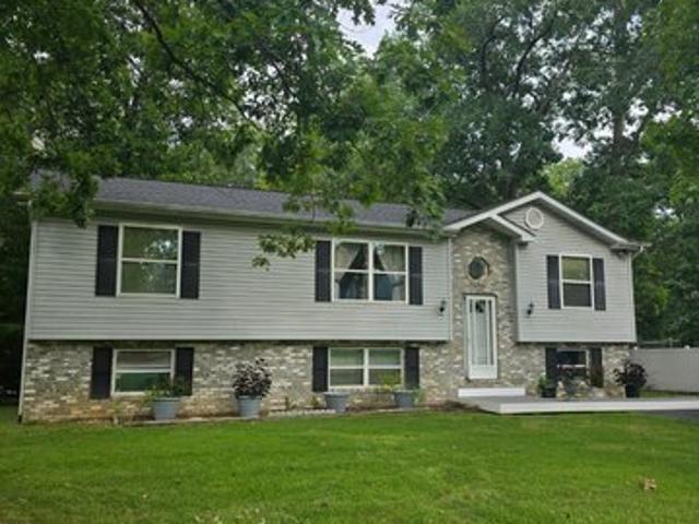 House for sale in Lusby, Maryland