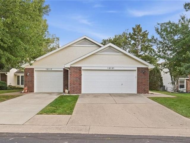 Townhouse for sale in Stone Haven, Overland Park