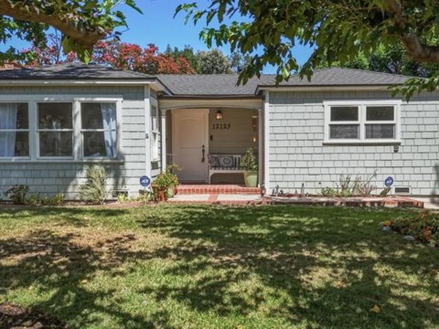 House for sale in Canoga Park, California