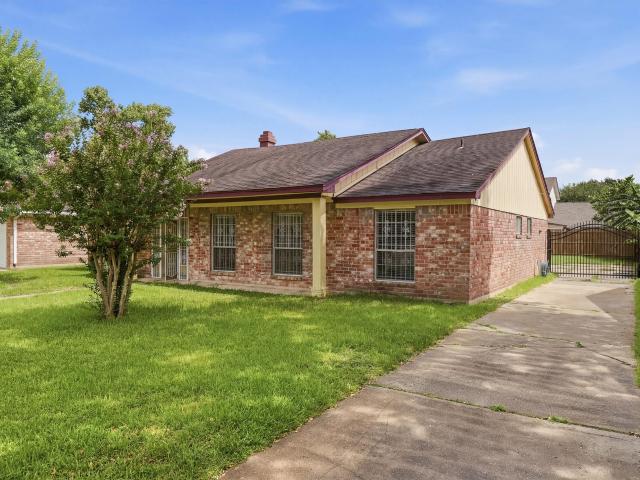 House for sale in Huntington Village, Houston