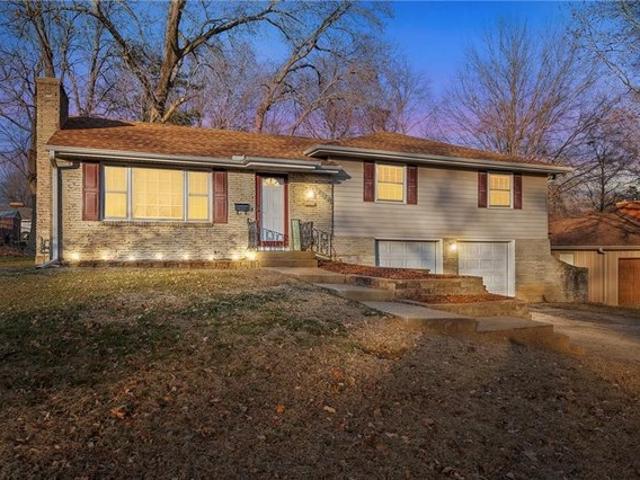 House for sale in Blue-Vue, Independence