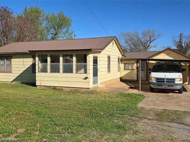 House for sale in Maysville, Oklahoma