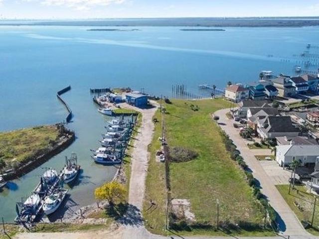 Land for sale in Dickinson, Galveston County