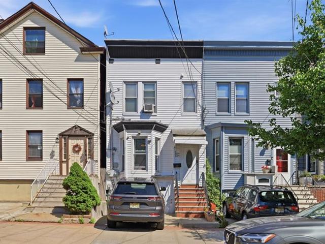 House for sale in Hudson, New Jersey