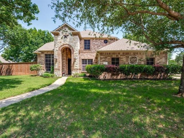 House for sale in Denton, Texas
