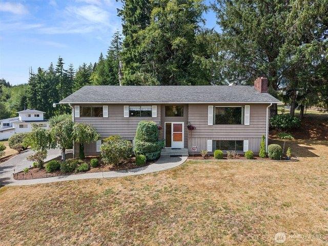 House for sale in Raymond, Washington