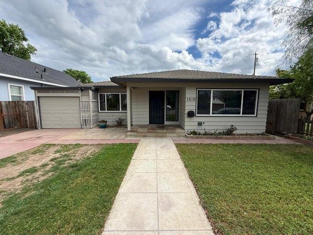 House for sale in Newman, California