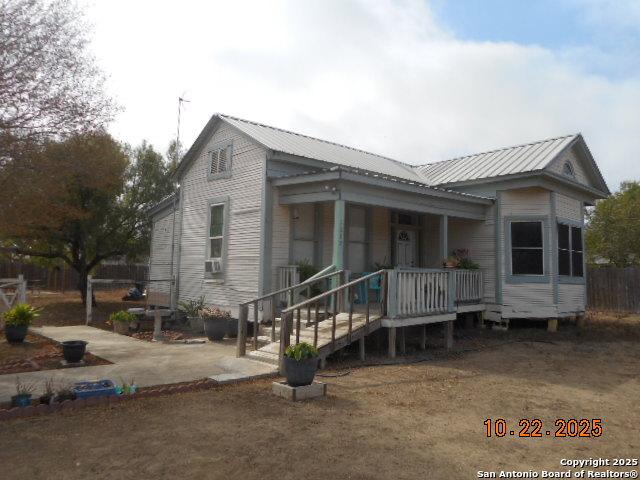 House for sale in Jourdanton, Texas