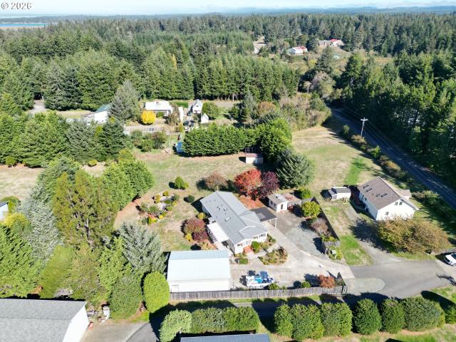 House for sale in Bandon, Coos County