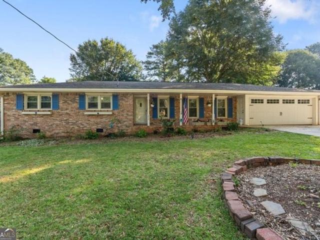 House for sale in Lilburn, Georgia