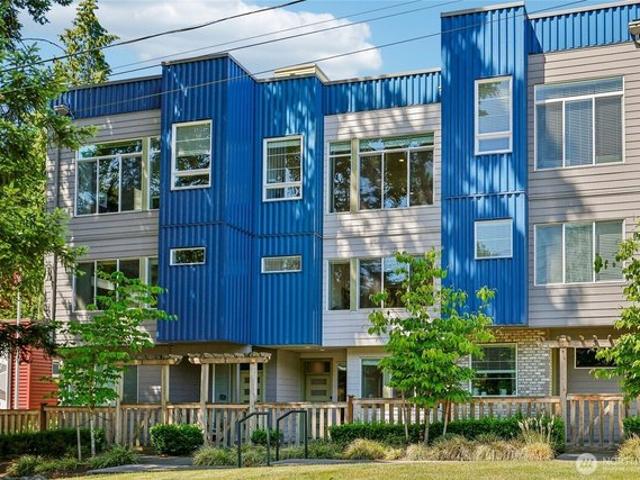 Townhouse for sale in Kirkland, Washington