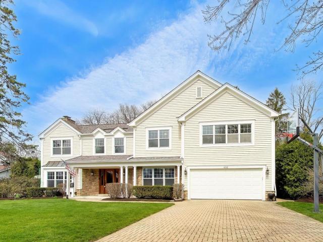 Property for sale in Arlington Heights, Illinois