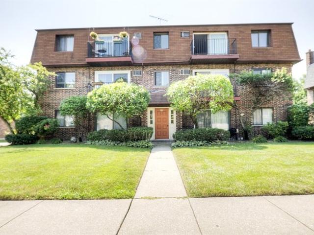 Condo for sale in Naperville, Illinois