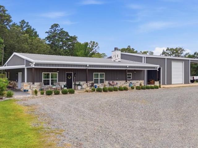 Farm for sale in Overton, Texas