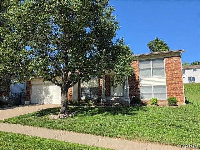 House for sale in Maryland Heights, Missouri